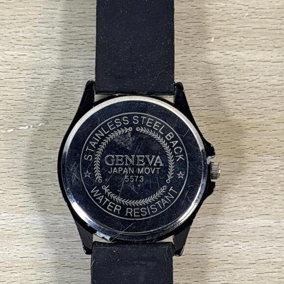 Women's Fashion Watch Set of 3 - Picture 11 of 11